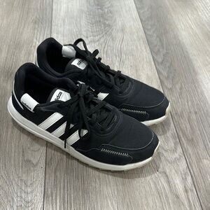 Adidas Retrorun Women’s Black Sneakers
